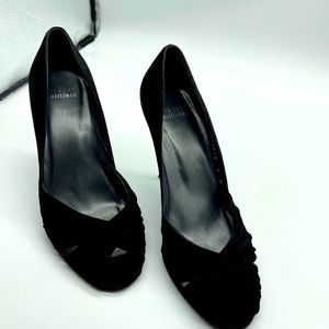 STUART WEITZMAN HEELS! Extra Peep Toe Pumps in CHARCOAL BLACK SUEDE! Size 8